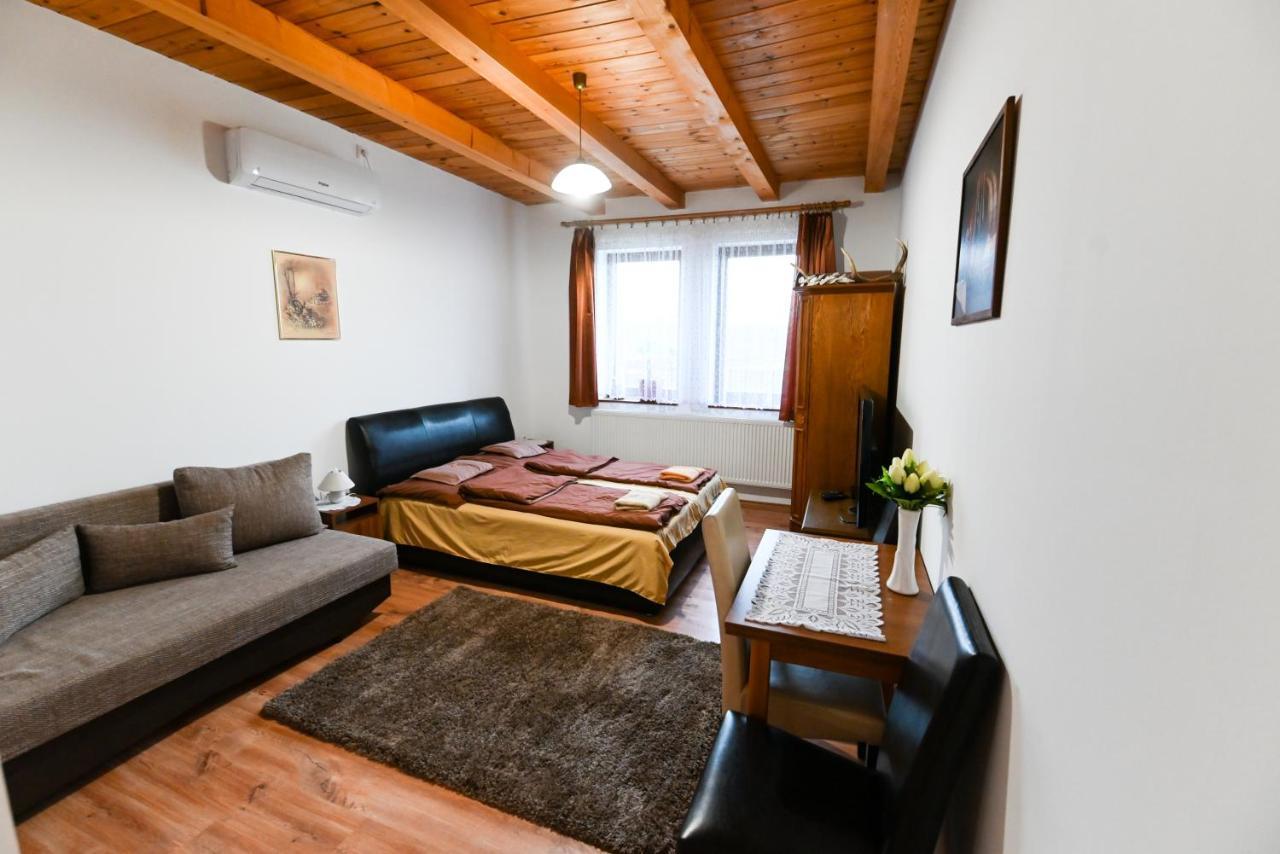 Hotel Kekszilva Vendeghaz Pap Exteriér fotografie