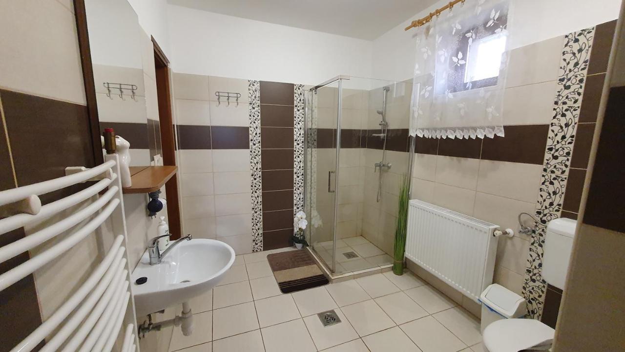 Hotel Kekszilva Vendeghaz Pap Exteriér fotografie